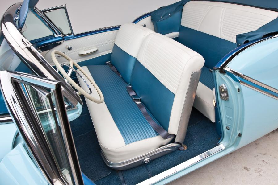  Oldsmobile Golden Rocket 88 J-2 Convertible 1957 года  (фото 5 из 21)
